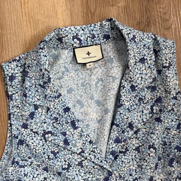 Tuckernuck Royal Shirt Dress Blue Hydrangea Lightweight Sleeveless Medium - Picture 3 of 9